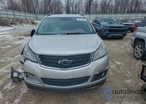 2017 Chevrolet Traverse Ls из США, поврежденный, VIN 1GNKRFED0HJ322860